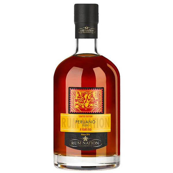 Rum Nation Peruano 8 Years Freisteller