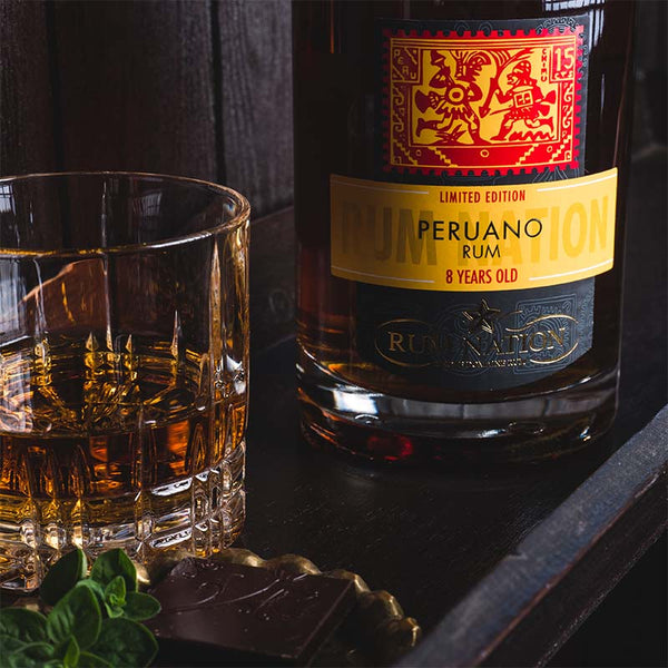 Rum Nation Peruano 8 Years Vorderansicht